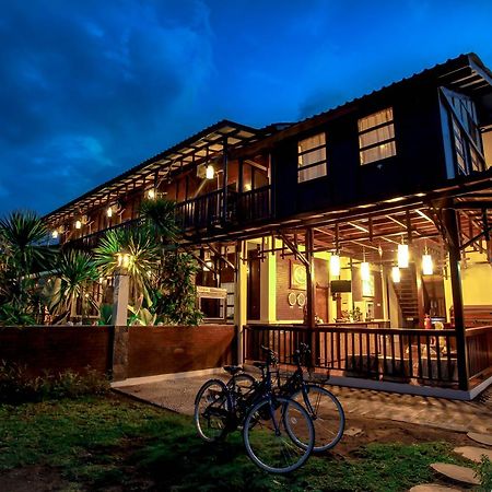 Gili Buana Vandrarhem Gili Air Exteriör bild